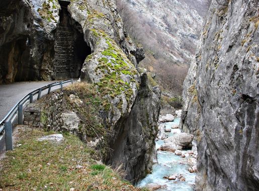 File:Rugova Canyon.jpg - Wikimedia Commons