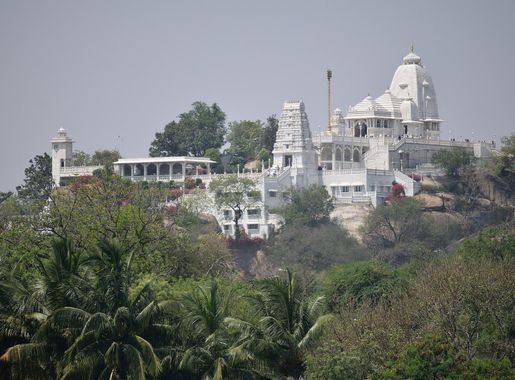 File:Birla Mandir in Hyderabad, 2015.JPG - Wikimedia Commons