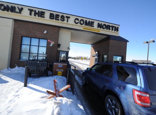 8 AF Chief of Safety helps find gate traffic solution > Minot Air Force Base  > Article Display