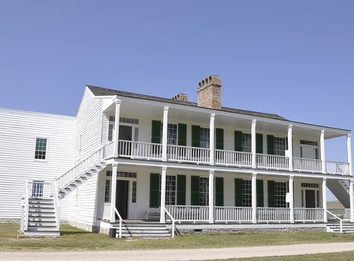 File:Fort Laramie National Historic Site Old Bedlam 16-9-2014 13-37-40.JPG  - Wikimedia Commons
