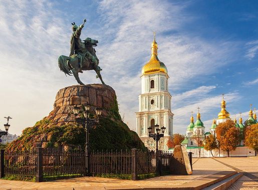 File:80-391-1247 Kyiv Khmelnytsky Monument RB 18.jpg - Wikimedia Commons