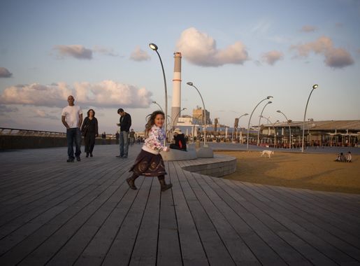 File:Namal tel aviv.JPG - Wikimedia Commons