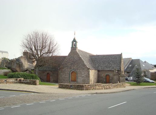 Fichier:Chapelle Sainte-Anne-des-Rocgers de Trégastel.JPG — Wikipédia
