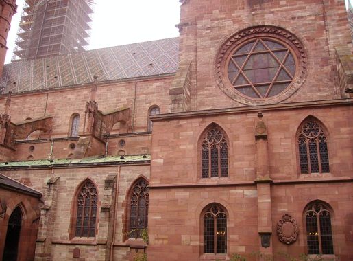 File:Basel Münster Querschiff 3.JPG - Wikipedia