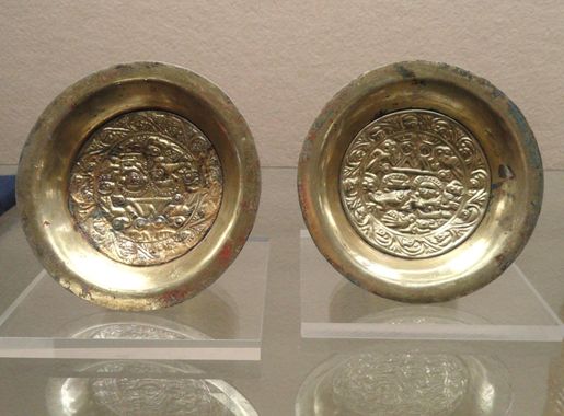 File:Silver plates, Chimu, 1100-1450 AD, Chan Chan, northern Peru -  Staatliches Museum für Völkerkunde München - DSC08505.JPG - Wikimedia  Commons