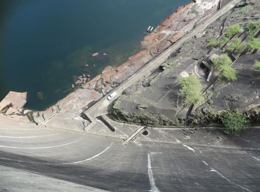 File:Kariba, Zimbabwe 13.JPG - Wikimedia Commons