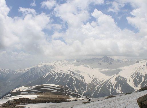 File:APARAWAT, PHASE 2, GONDOLA, HIMALAYAS, GULMARG, KASHMIR 2.jpg -  Wikimedia Commons