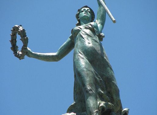 File:Goddess of Victory, Dewey Monument, San Francisco.jpg - Wikipedia