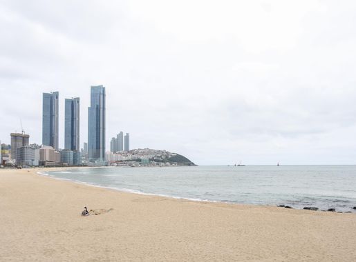 File:Haeundae Beach 20200522 012.jpg - Wikimedia Commons