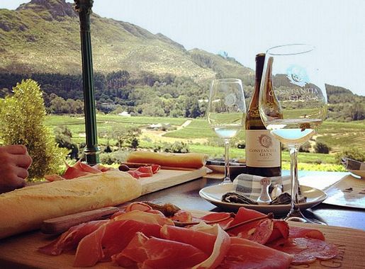 File:Vin de Constantia Glen Afrique du Sud.jpg - Wikimedia Commons
