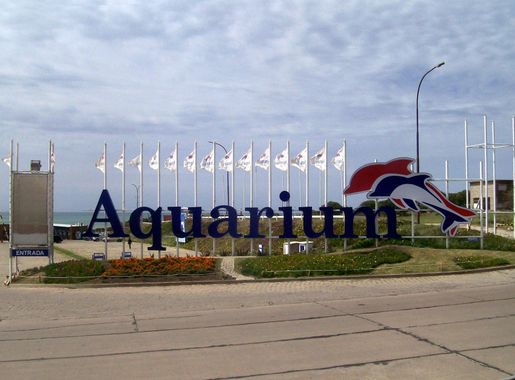 File:Entrada Mar del Plata Aquarium.JPG - Wikimedia Commons