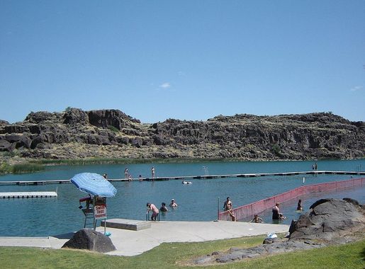 File:Beach at Dierkes Lake Park Twin Falls ID - panoramio.jpg - Wikimedia  Commons