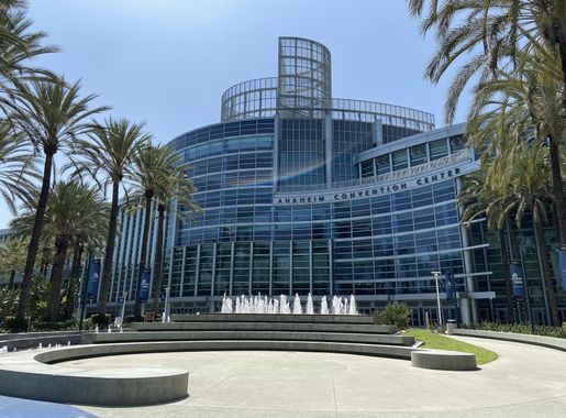 File:Anaheim convention center 2021.jpg - Wikipedia