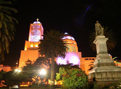 File:Catedral de Ambato.JPG - Wikimedia Commons