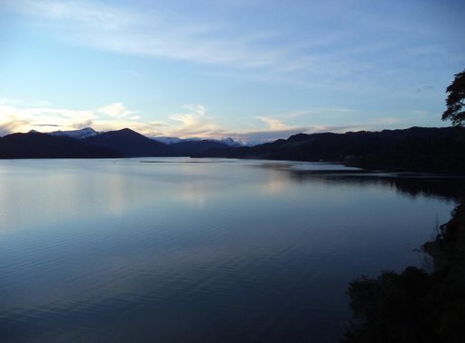 Archivo:Lago Nahuel Huapi, Villa La Angostura, Neuquen, Argentina -  panoramio.jpg - Wikipedia, la enciclopedia libre