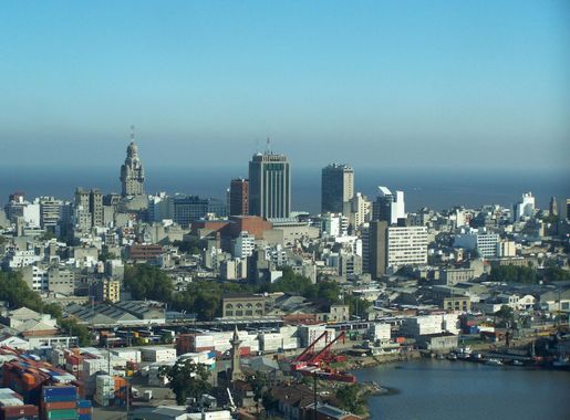 File:Centro y Ciudad Vieja Montevideo.jpg - Wikipedia