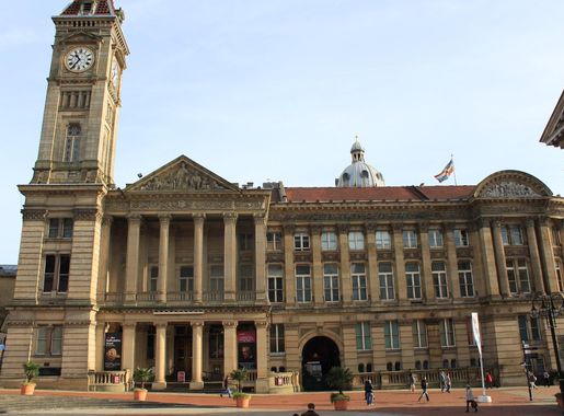 File:Birmingham - Museum and Art Gallery.JPG - Wikimedia Commons