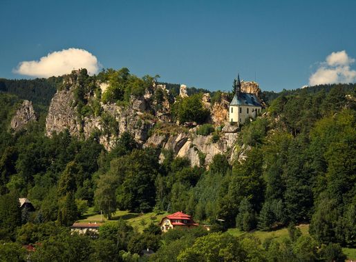 Soubor:Hrad Vranov - Malá Skála.jpg – Wikipedie