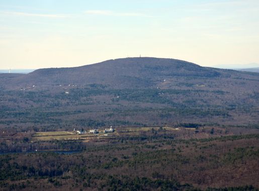 File:Mount Wachusett Aerial 1.JPG - Wikimedia Commons