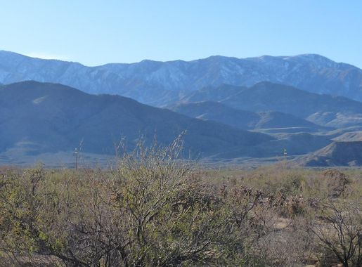 File:Pinaleno Mountains from West.40929.JPG - Wikimedia Commons