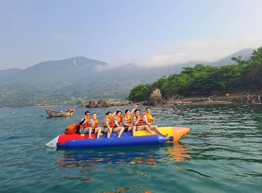 File:Khu du lich Tuan Chau Ha Long.jpg - Wikipedia