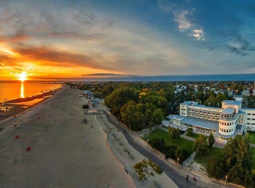 File:Sunset in Pärnu beach (1).jpg - Wikipedia