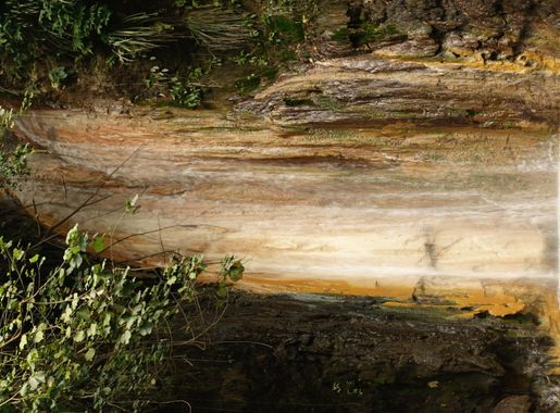 File:Diamond Waterfall (40839564342).jpg - Wikimedia Commons