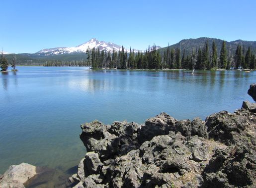 File:Sparks Lake, Oregon (2012) - 07.jpg - Wikimedia Commons