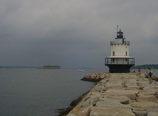 File:Spring Point Light 2.JPG - Wikimedia Commons