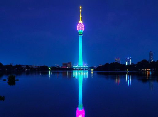 File:Lotus tower and Beira lake at night 2023.jpg - Wikipedia