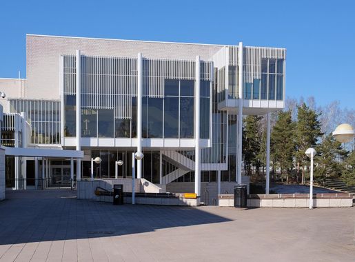 File:Espoo Cultural Centre Tapiola.jpg - Wikimedia Commons