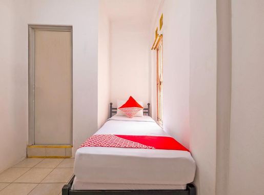 Oyo 2562 Pondok Tajlibu Syifa Syariah Hotel Bandung: 2 star Hotel with a  Minimum Price 174603IDR| UPDATED FOR 2024 | allbandunghotels.com