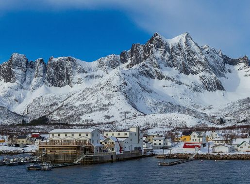 File:Mefjordvær village and Kliftre in Senja, Troms, Norway, 2017 April.jpg  - Wikimedia Commons