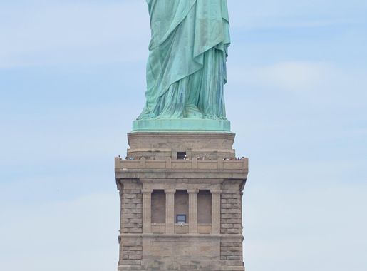 File:Front view of Statue of Liberty with pedestal and base 2024.jpg -  Wikipedia