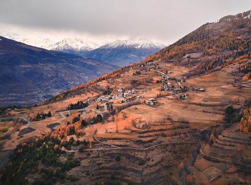 File:Ozein, Aosta Valley (38381743466).jpg - Wikimedia Commons