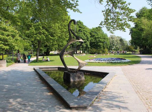 File:Stadsparken i Örebro.JPG - Wikimedia Commons