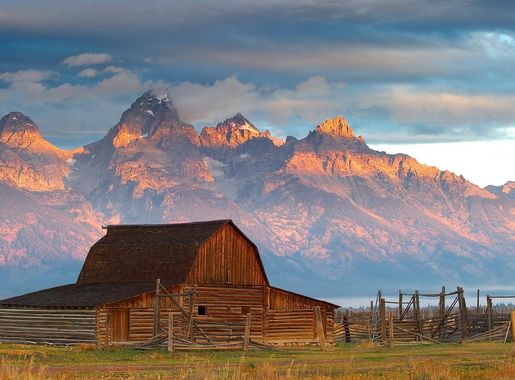 File:Landscape of Jackson Hole, October 2010.jpg - Wikimedia Commons