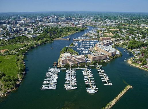 File:Shippan Landing Stamford Connecticut Skyline Aerial.jpg - Wikimedia  Commons