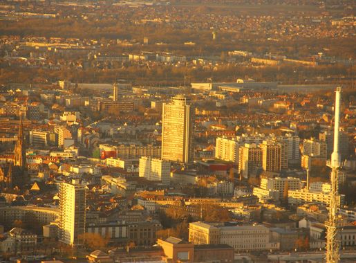 File:Mulhouse et la Tour de l'Europe.JPG - Wikimedia Commons