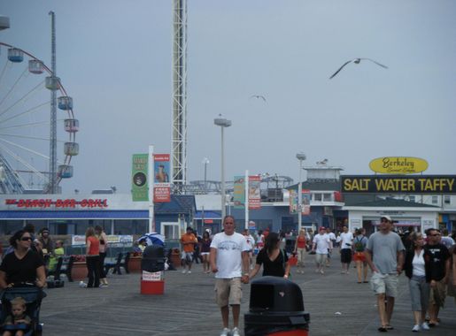 File:Seaside Heights boardwalk looking toward Funtown Pier.JPG - Wikimedia  Commons