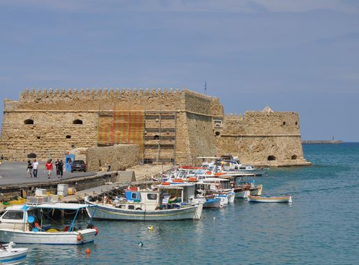 File:Venetian Fortress of Koules in Heraklion, Crete 004.jpg - Wikimedia  Commons