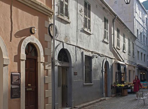File:Gibraltar Abudarham Synagogue Exterior.jpg - Wikimedia Commons