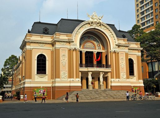 File:DGJ 0594 - Saigon Opera House (3374065140).jpg - Wikimedia Commons