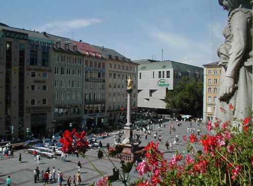 Marienplatz (München) – Wikipedia