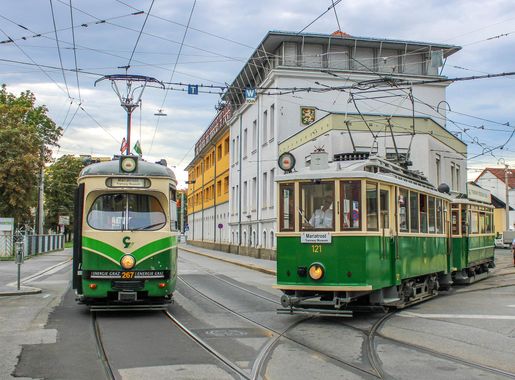 File:Tramway Museum Graz TW 267 und 121.jpg - Wikimedia Commons