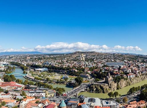 File:Vista de Tiflis, Georgia, 2016-09-29, DD 52-55 PAN.jpg - Wikimedia  Commons