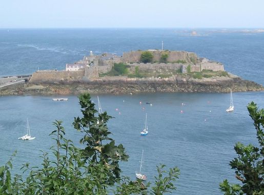 File:Castle Cornet Guernsey.jpg - Wikimedia Commons