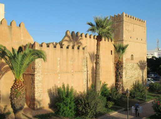 Fichier:Borj Annar, Sfax.jpg — Wikipédia