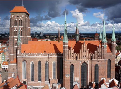 File:Bazylika Mariacka DSC01870.jpg - Wikimedia Commons