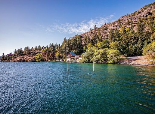 File:Lake Chelan (217011253).jpeg - Wikimedia Commons